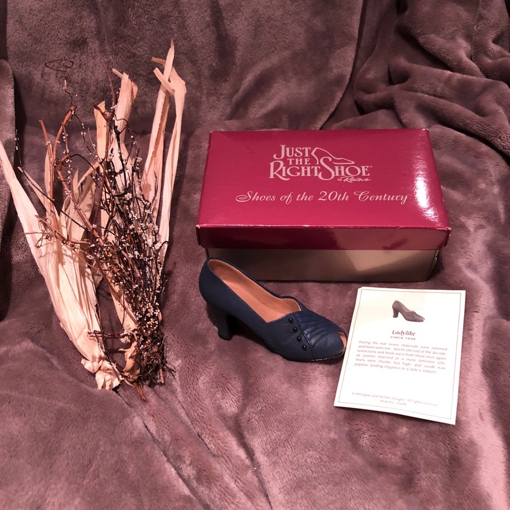 3/$15 BNIB Just the Right Shoe ceramic collectible
